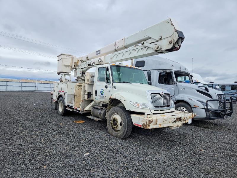 2006 International 4400 Bucket Truck