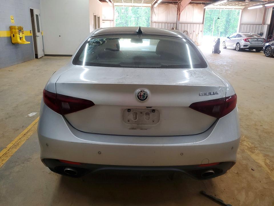 2017 Alfa Romeo Giulia