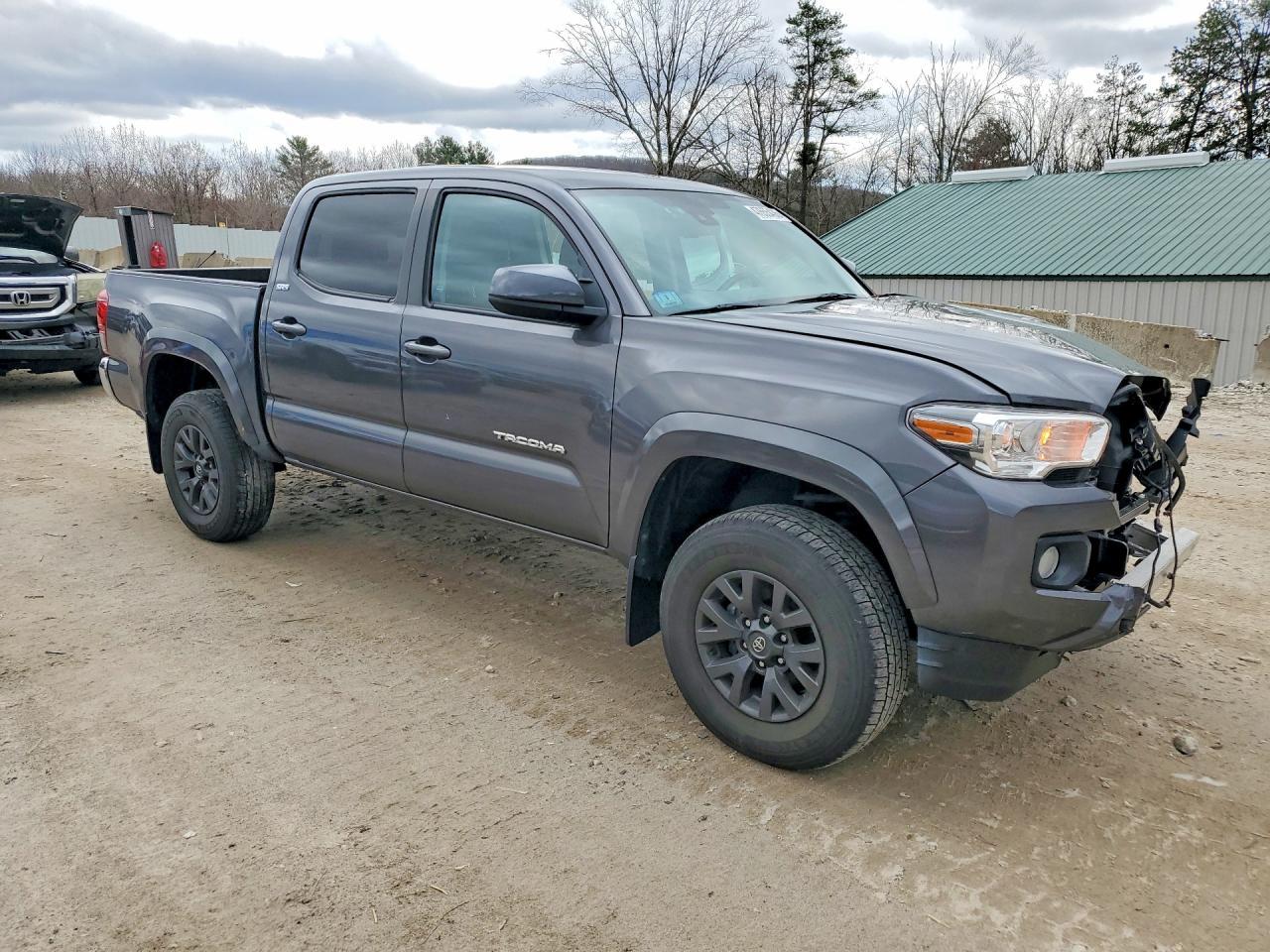 2022 Toyota Tacoma SR5 V6