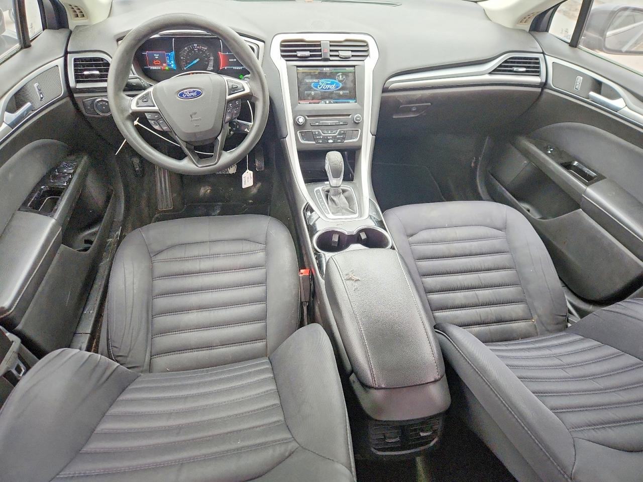 2016 Ford Fusion se Hybrid