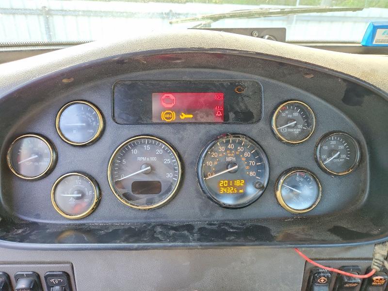 2022 Peterbilt 348 ROLL-OFF Container Truck