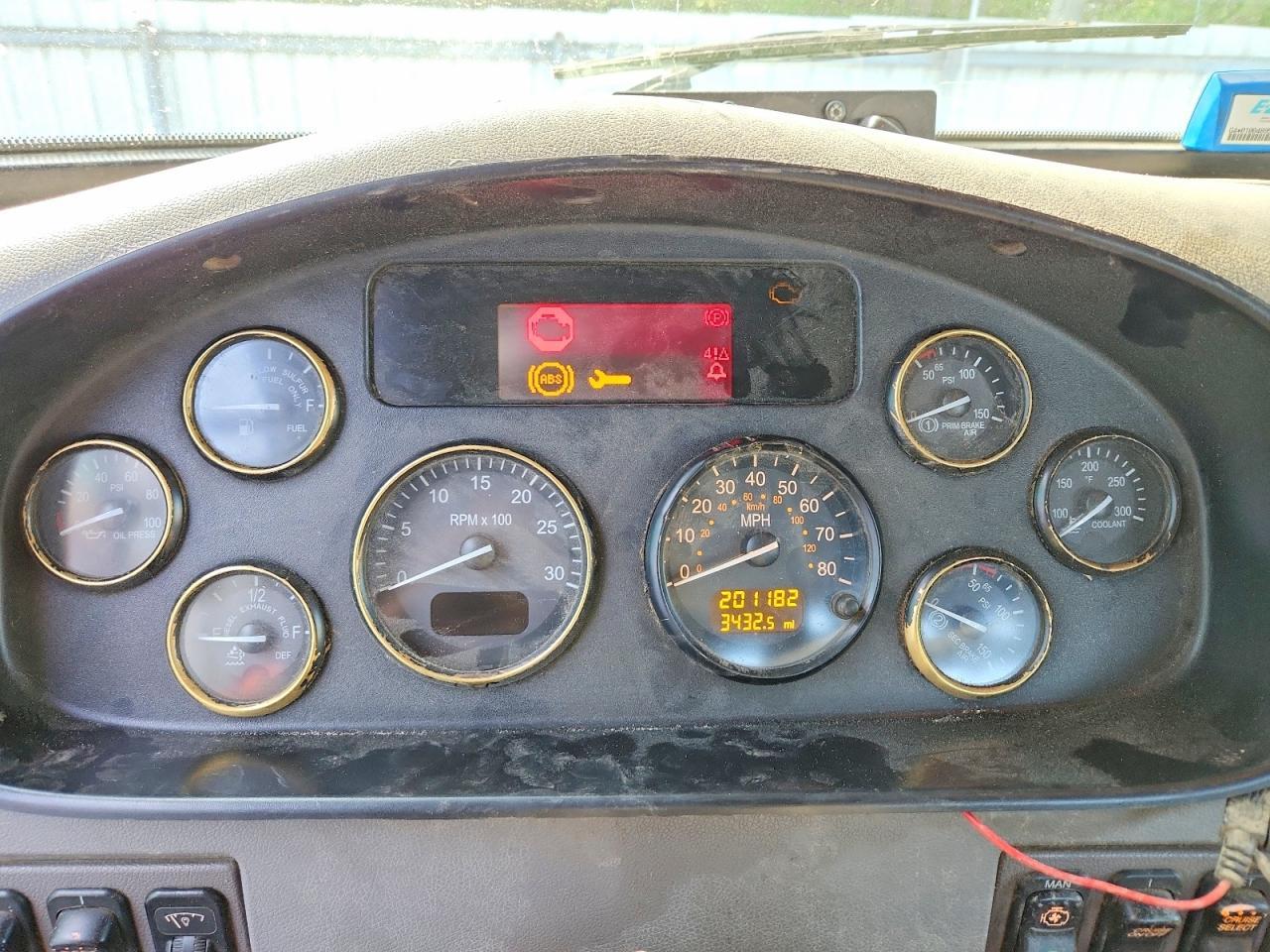 2022 Peterbilt 348 ROLL-OFF Container Truck