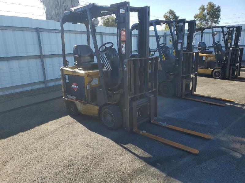 2001 Caterillar 2001 Caterpillar Forklift