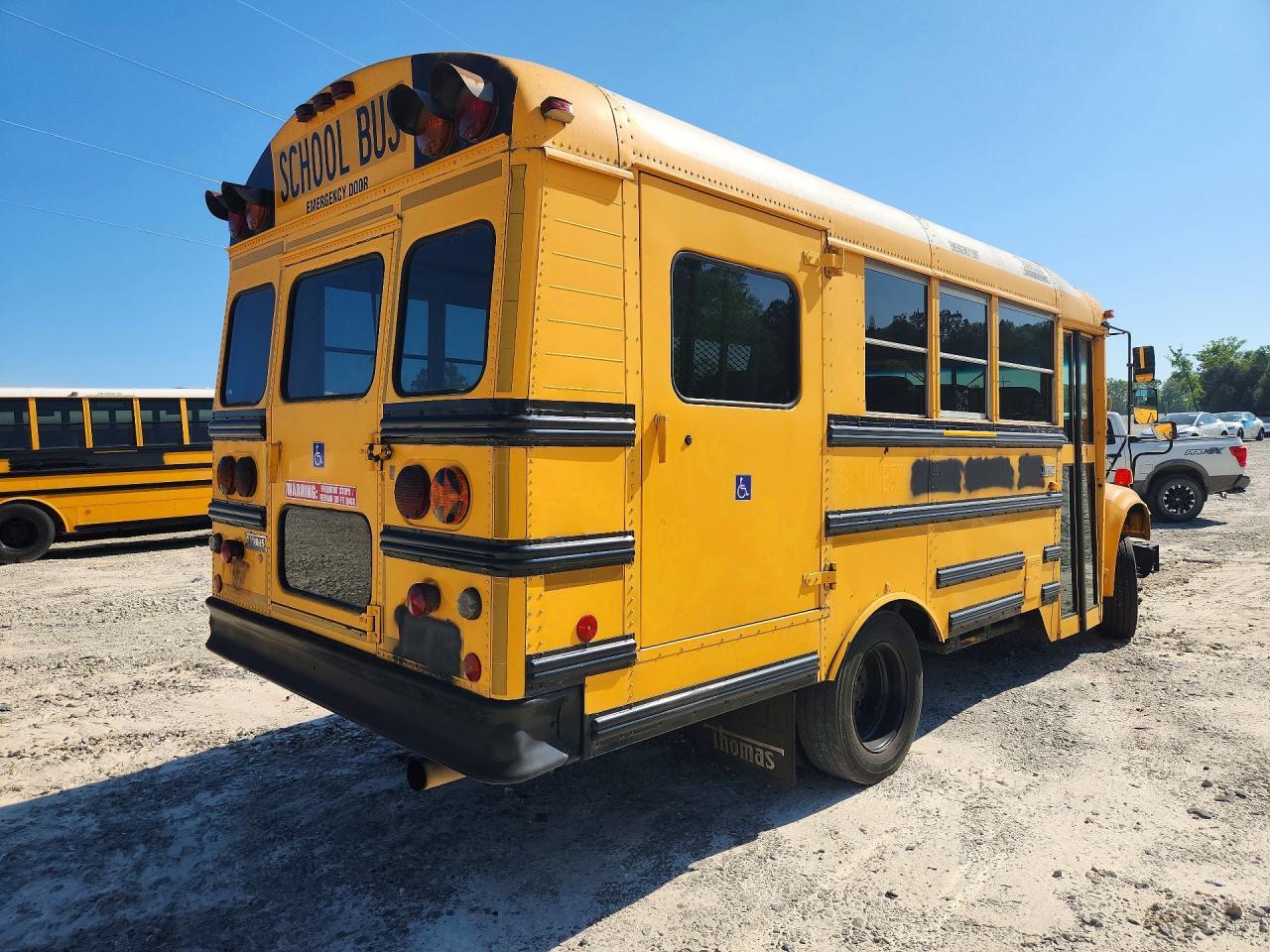 2001 International 3800 School Bus