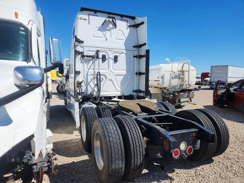 2017 Freightliner Cascadia 125 Semi Truck