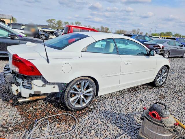 2011 Volvo C70 T5