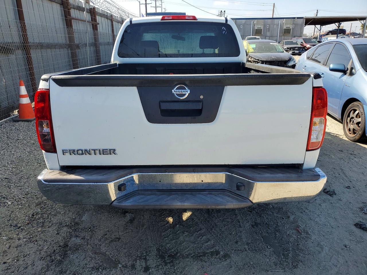 2014 Nissan Frontier S