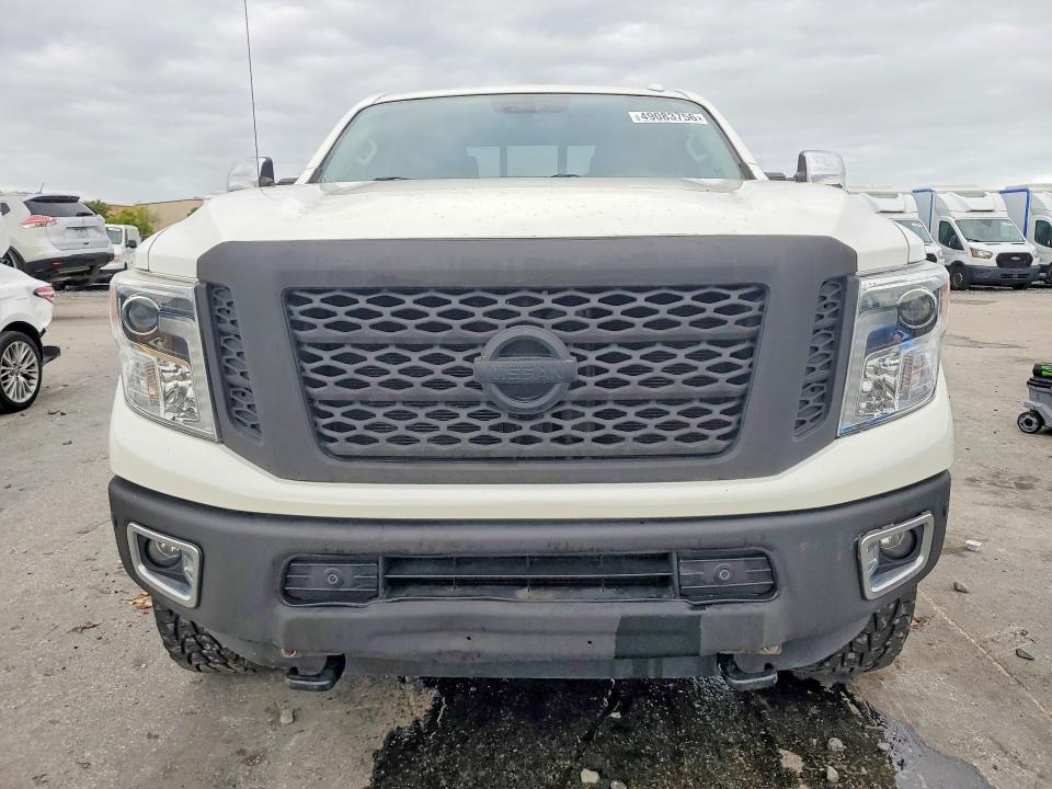 2018 Nissan Titan XD SL