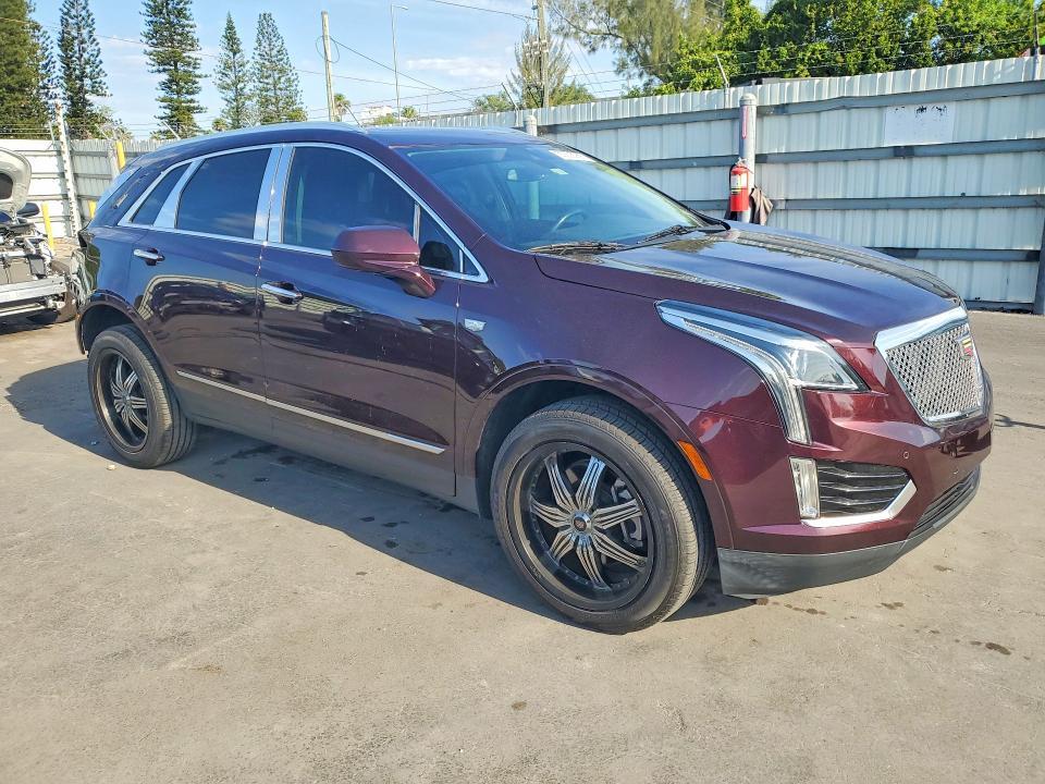2017 Cadillac XT5 Luxury