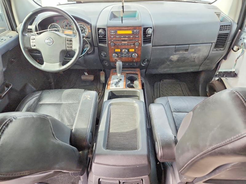 2011 Nissan Titan SV