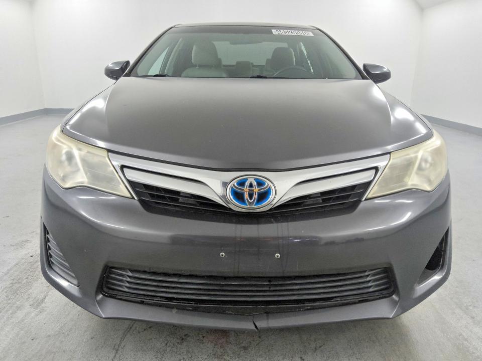 2014 Toyota Camry Hybrid le