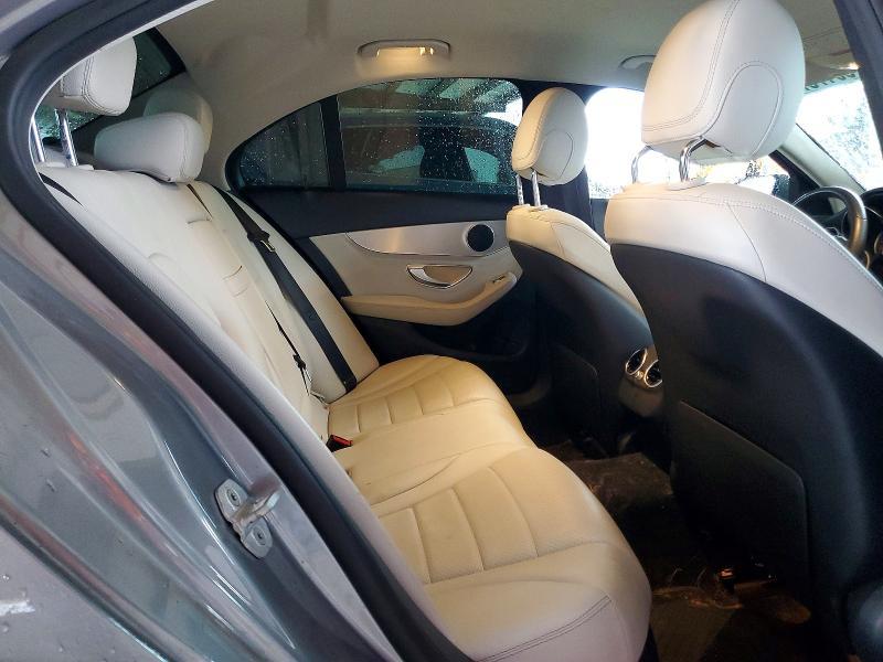 2015 Mercedes-Benz C300