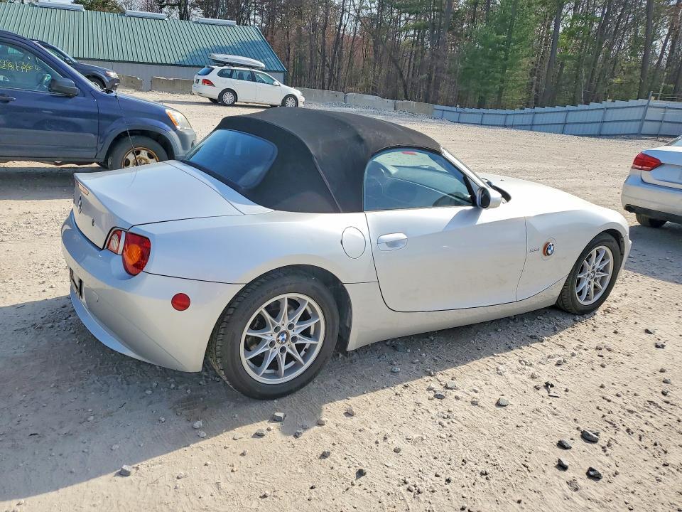2004 BMW Z4 2.5