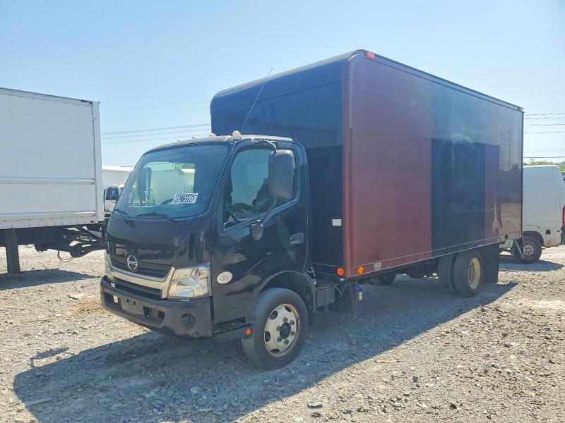 2017 Hino 195