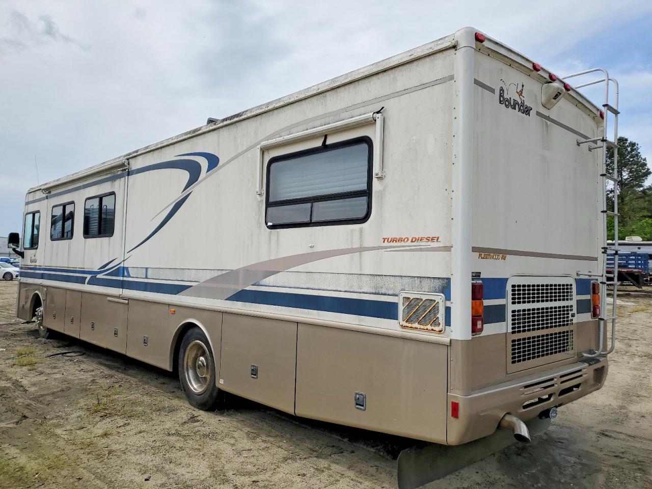 2002 Bounder RV