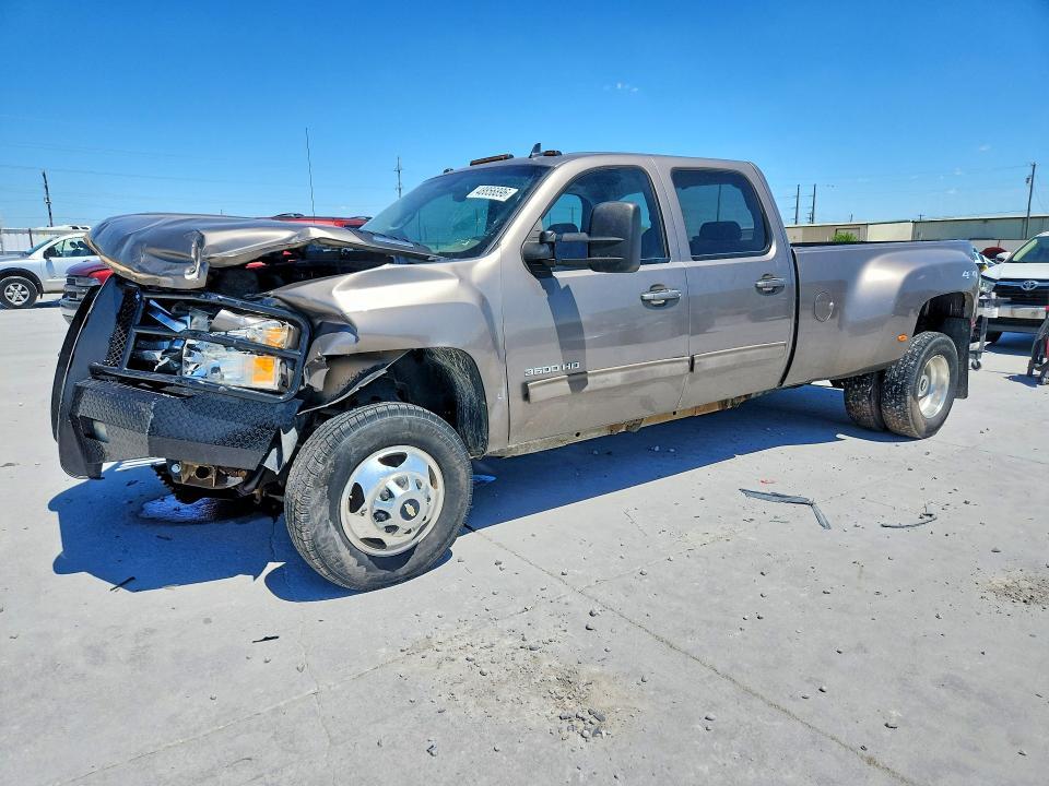 2014 Chevrolet Silverado K3500 LTZ