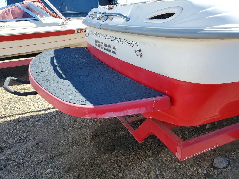 2002 Moomba Boat