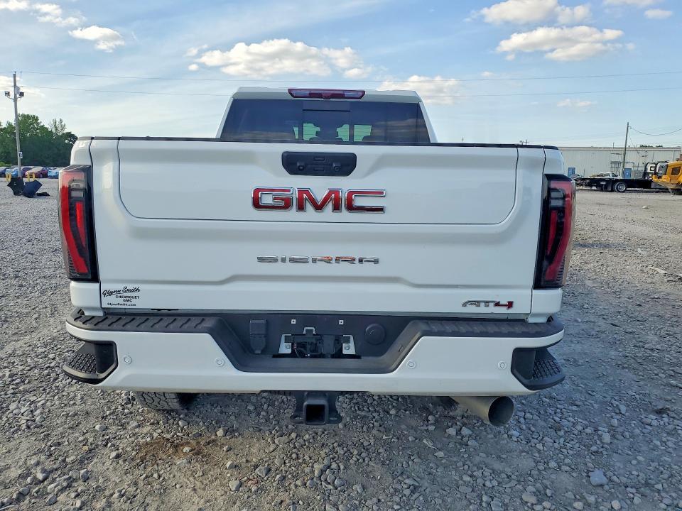 2025 GMC Sierra K2500 AT4