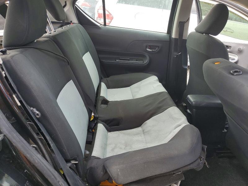 2013 Toyota Prius c two