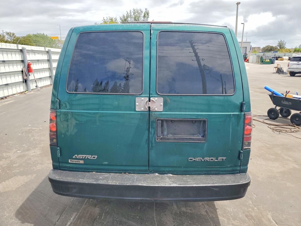 2001 Chevrolet Astro