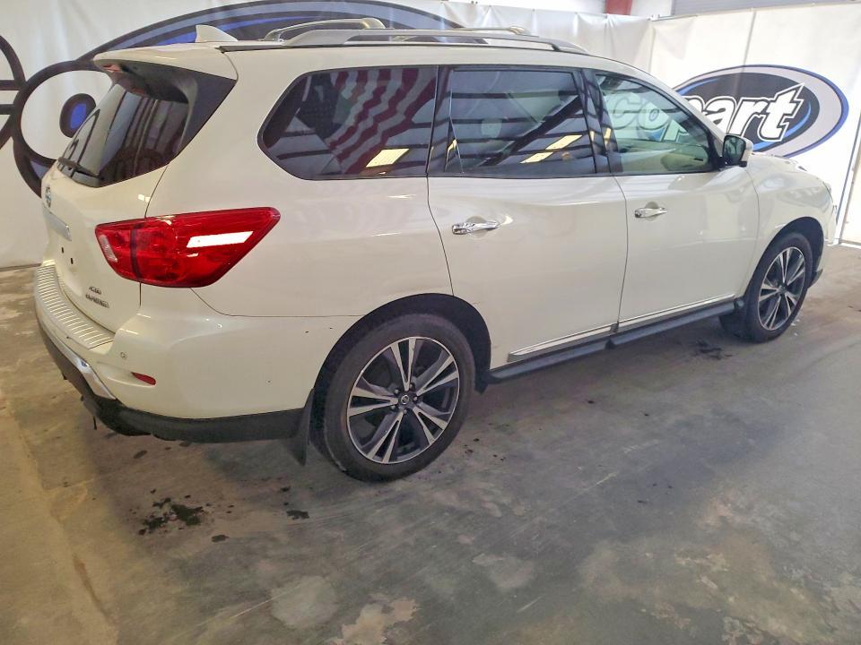 2020 Nissan Pathfinder Platinum
