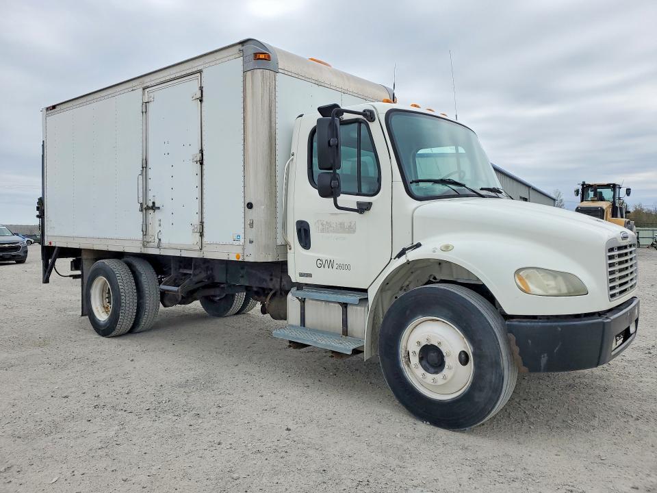 2004 Freigliner 2004 Freightliner Business Class M2 BOX Truck