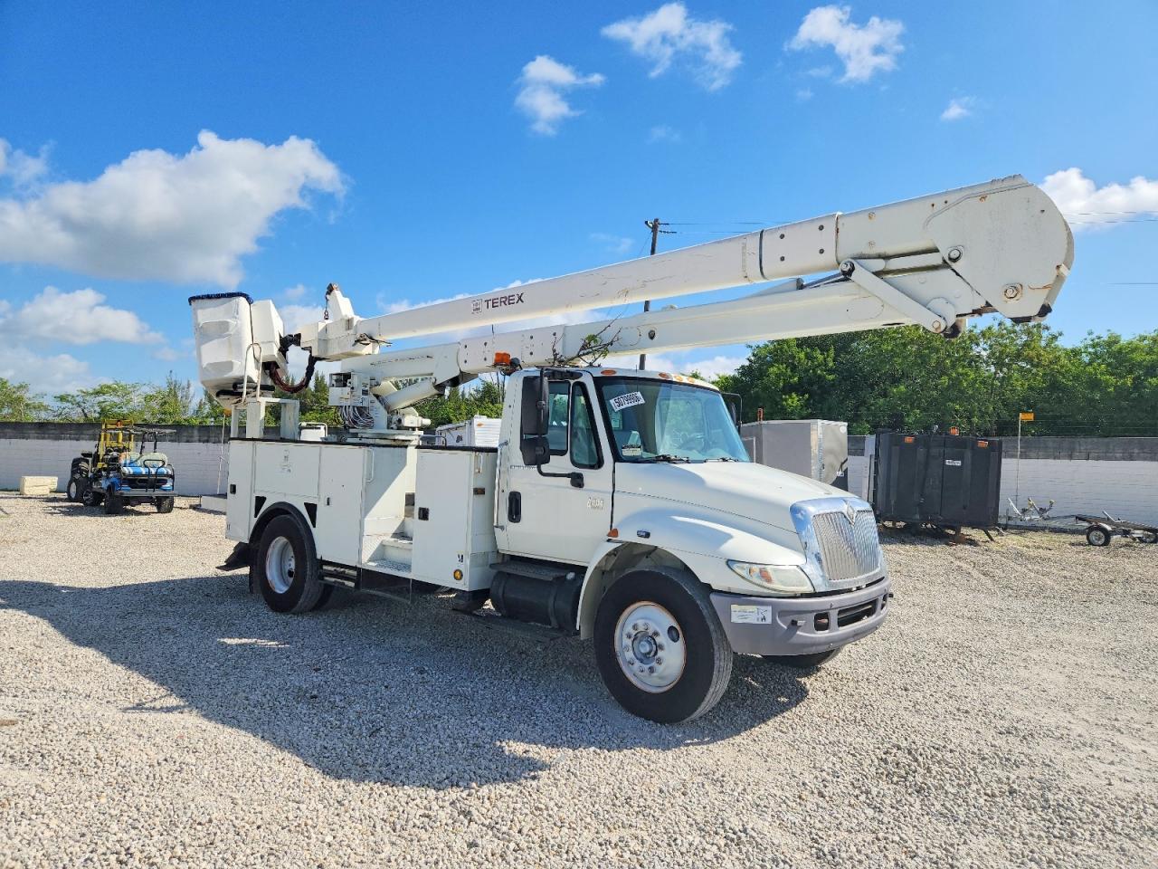 1987 International 4300 Bucket Truck