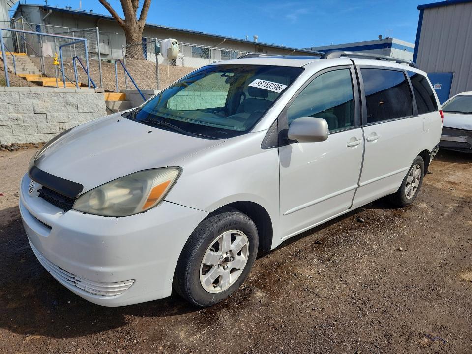 2004 Toyota Sienna xle 7 Passenger