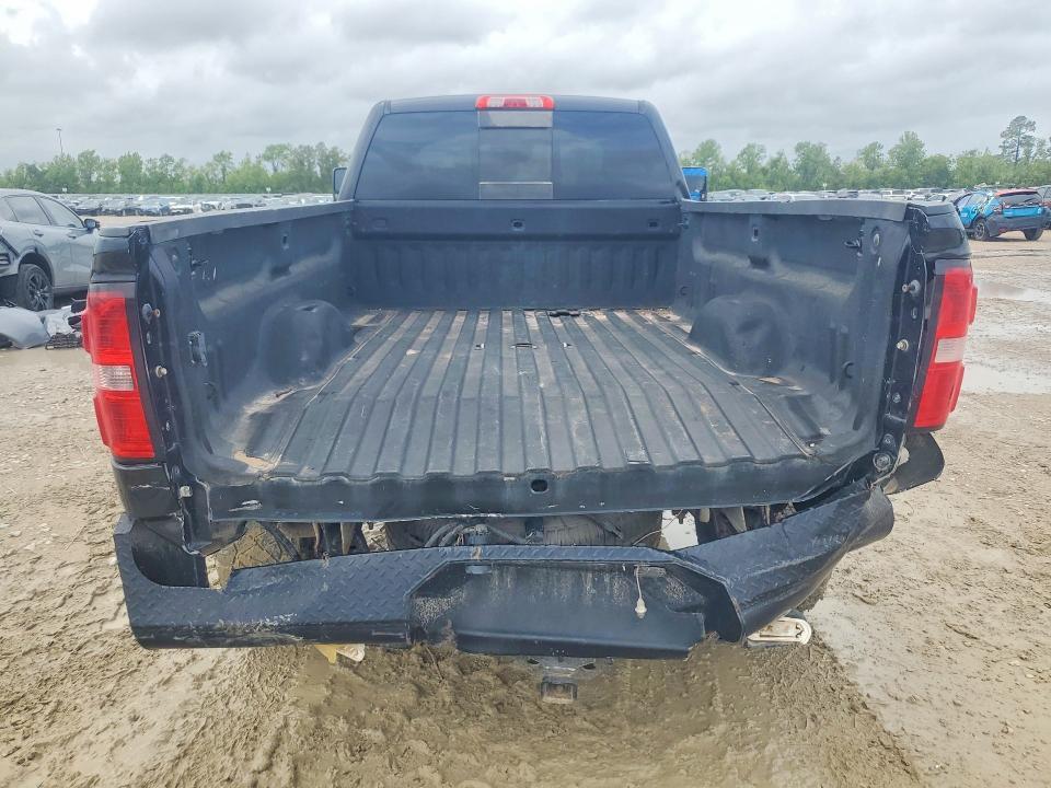 2015 GMC Sierra K3500 Denali
