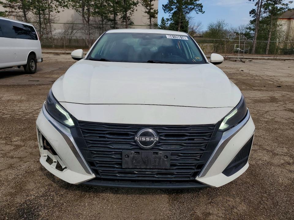 2023 Nissan Altima s