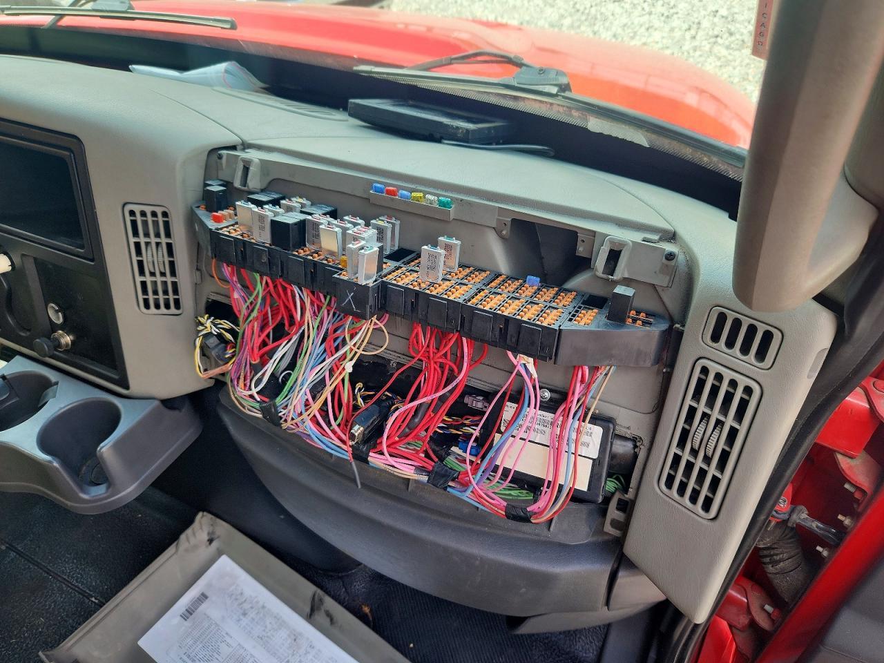 2013 International 4300 BOX Truck