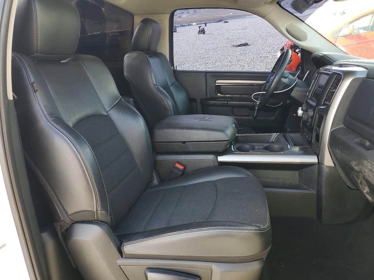 2018 Dodge RAM 1500 Sport