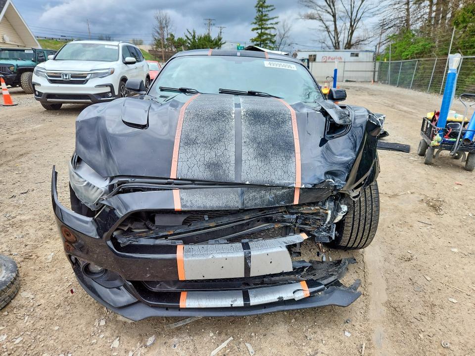 2017 Ford Mustang gt