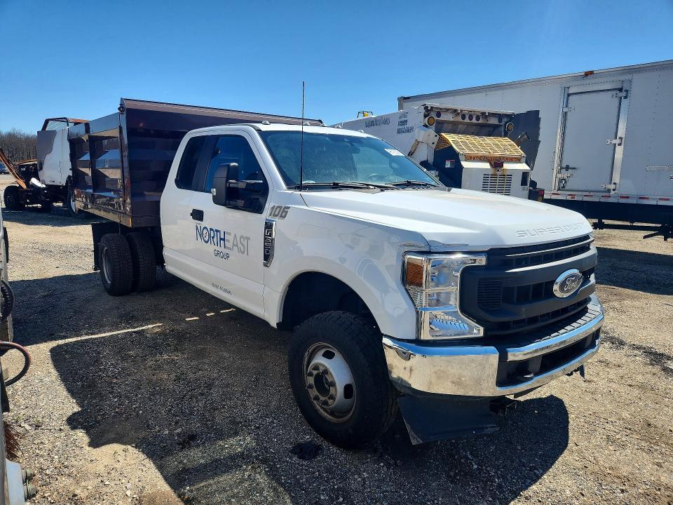 2022 Ford F350 Super Duty Dump Truck