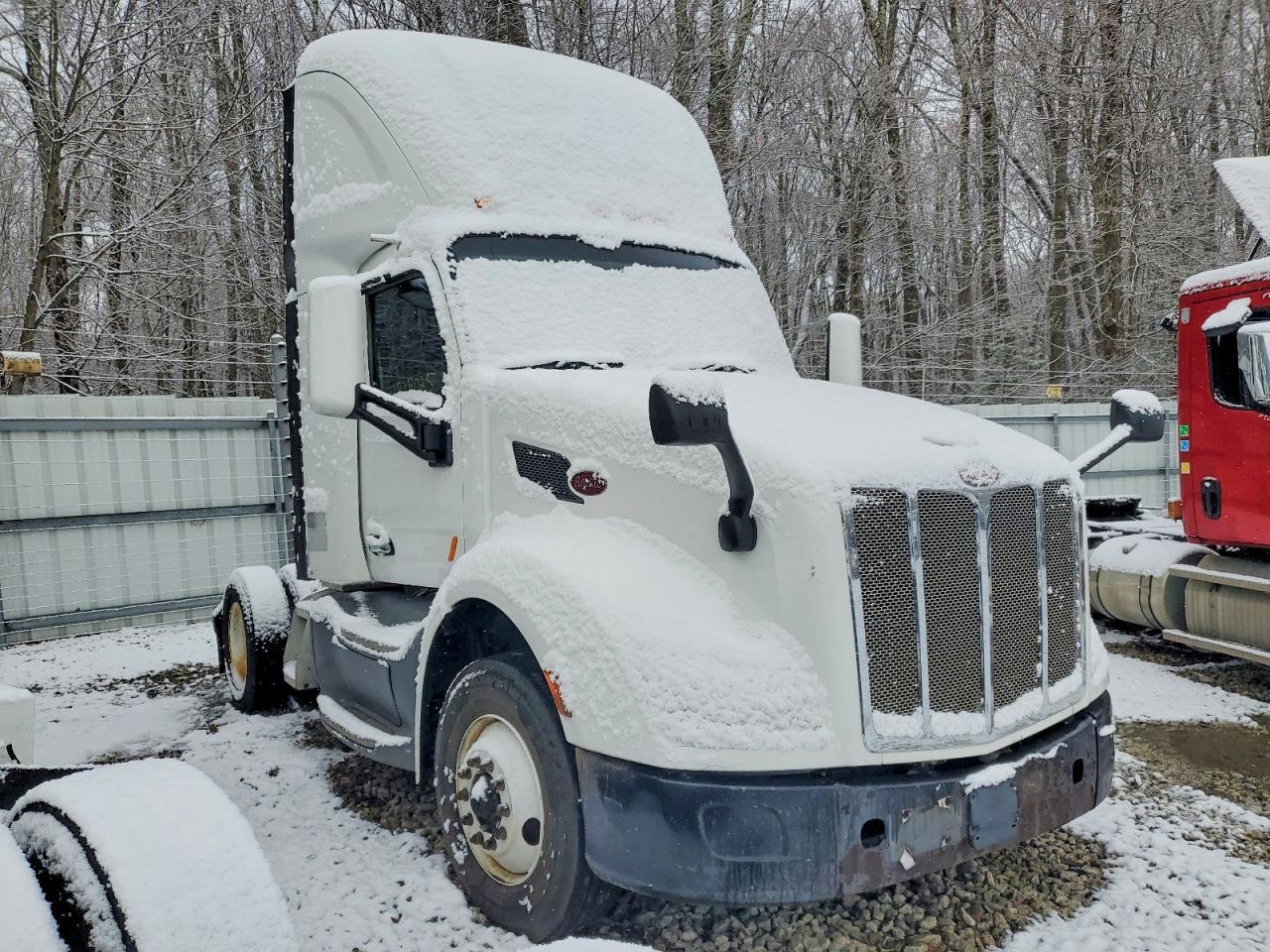2017 Peterbilt Tractor 2017 Peterbilt 579 Semi Truck