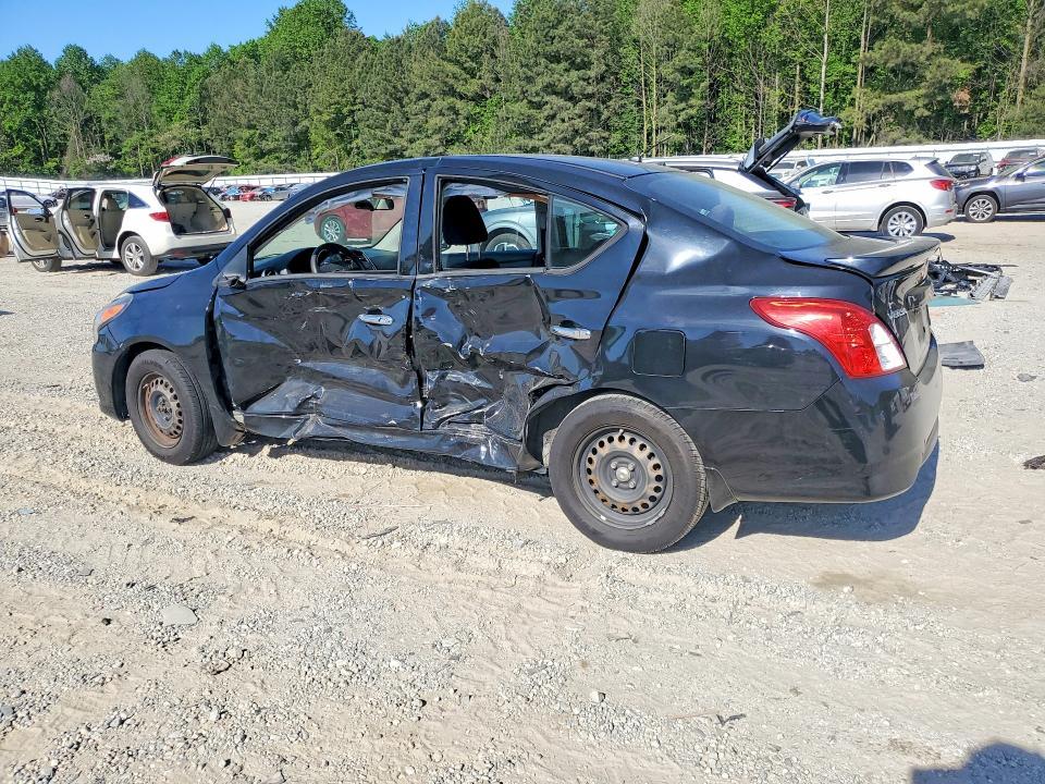 2015 Nissan Versa 1.6 sv