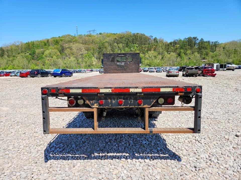 2015 Freightliner Business Class M2 Flatbed Truck