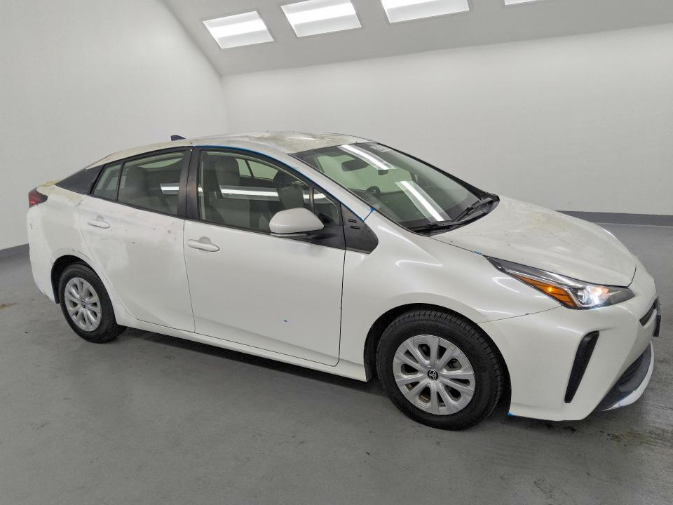 2019 Toyota Prius l eco