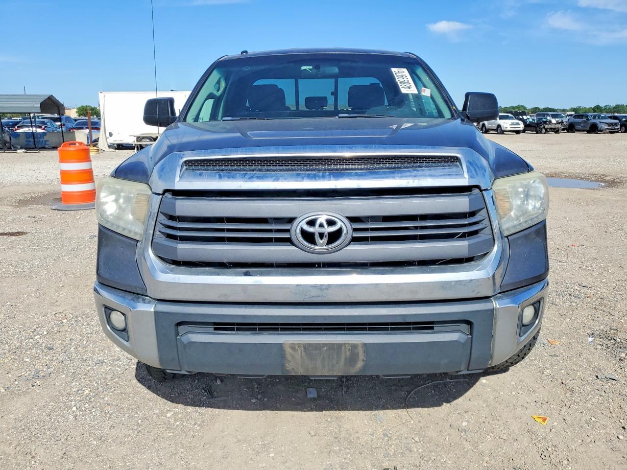 2014 Toyota Tundra SR5