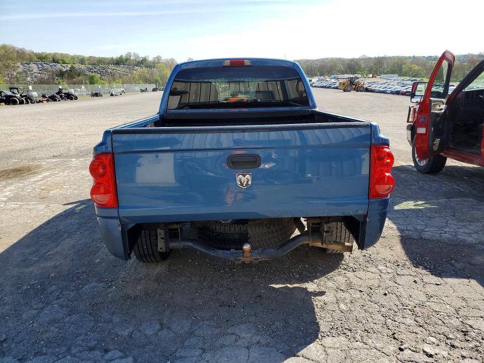 2006 Dodge Dakota Quattro