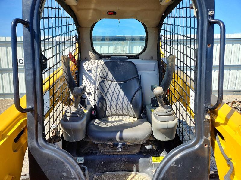 2019 Caterillar 242D HF. RWD