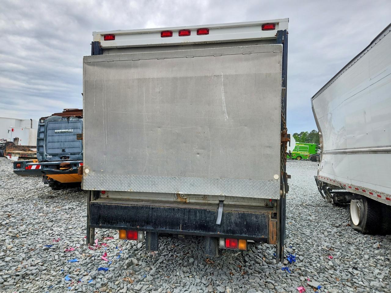 2008 GMC W4 BOX Truck