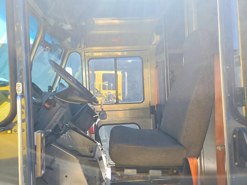 2020 Freightliner MT45G Chassis Delivery Truck