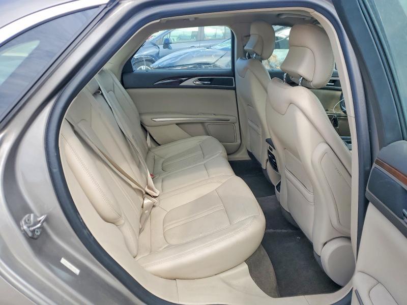 2016 Lincoln Townhouse MKZ