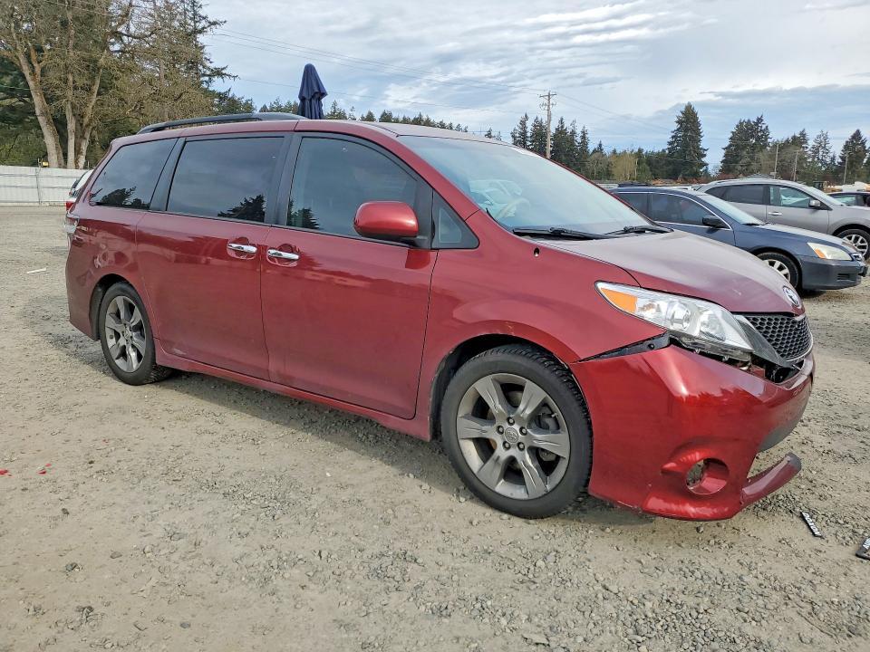 2014 Toyota Sienna Sport