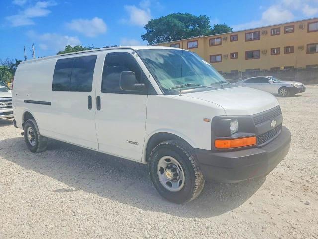 2005 Chev Express G3500