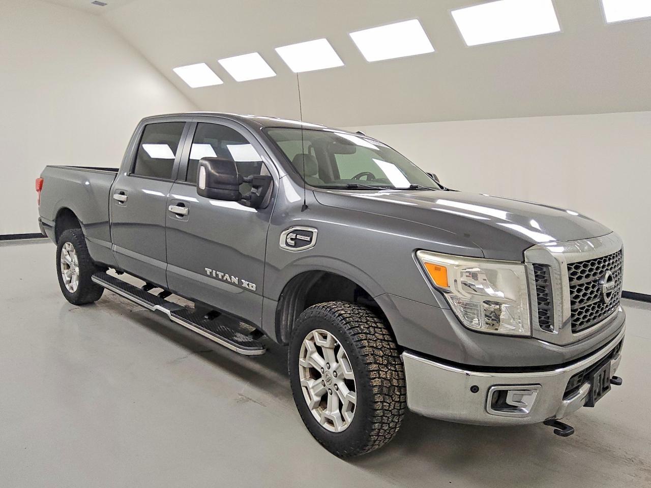 2016 Nissan Titan XD SV