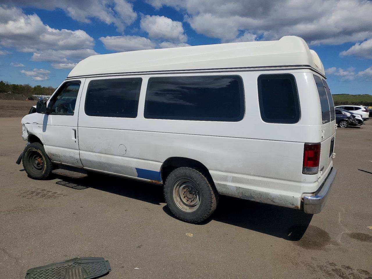 2010 Ford Econoline E250 Van