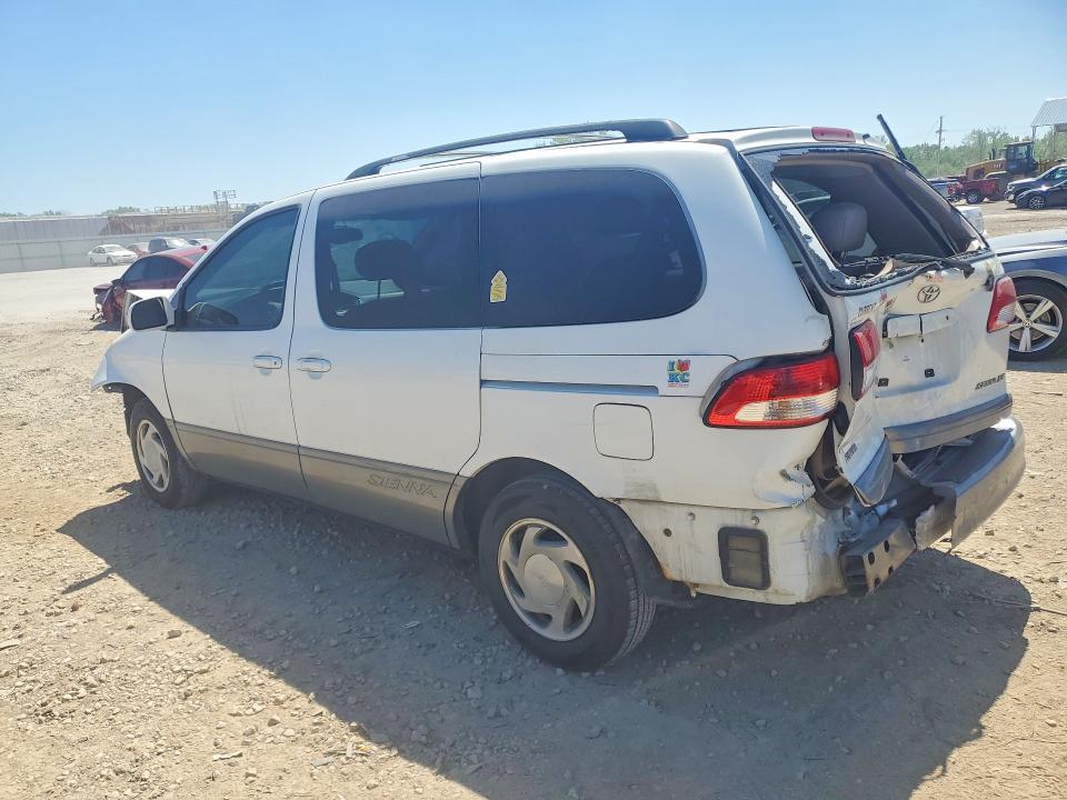 2002 Toyota Sienna xle