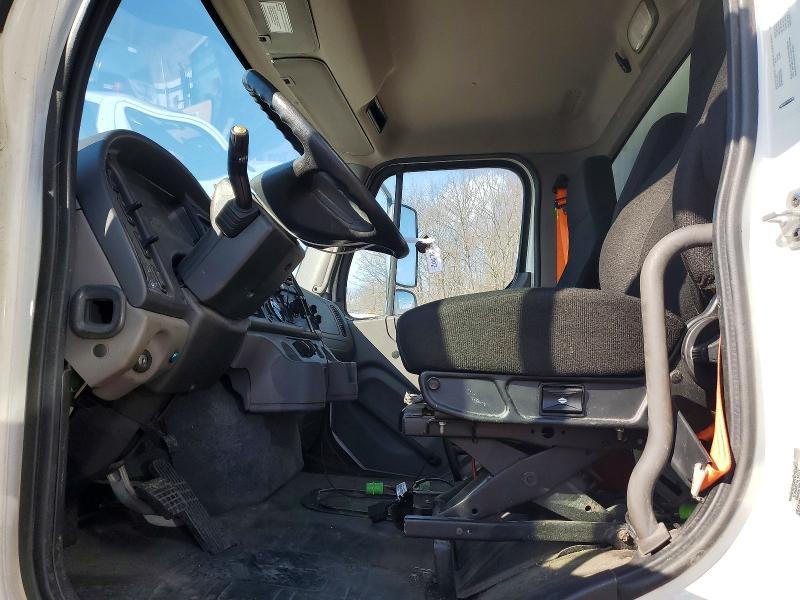 2020 Freightliner Business Class M2 Refrigerated BOX Truck